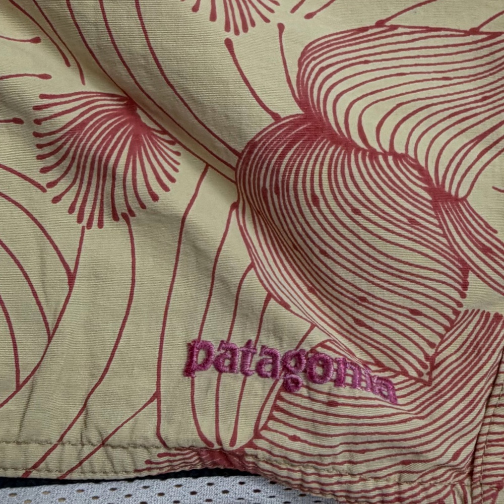Patagonia Men’s Yellow Swim Shorts with Red Floral Print. Size 34/Medium. - Picture 3 of 8